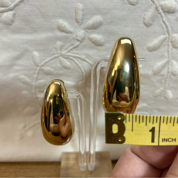 VERY TRENDY VINTAGE 80’s TEAR DROP EARRINGS - Picture 5 of 8